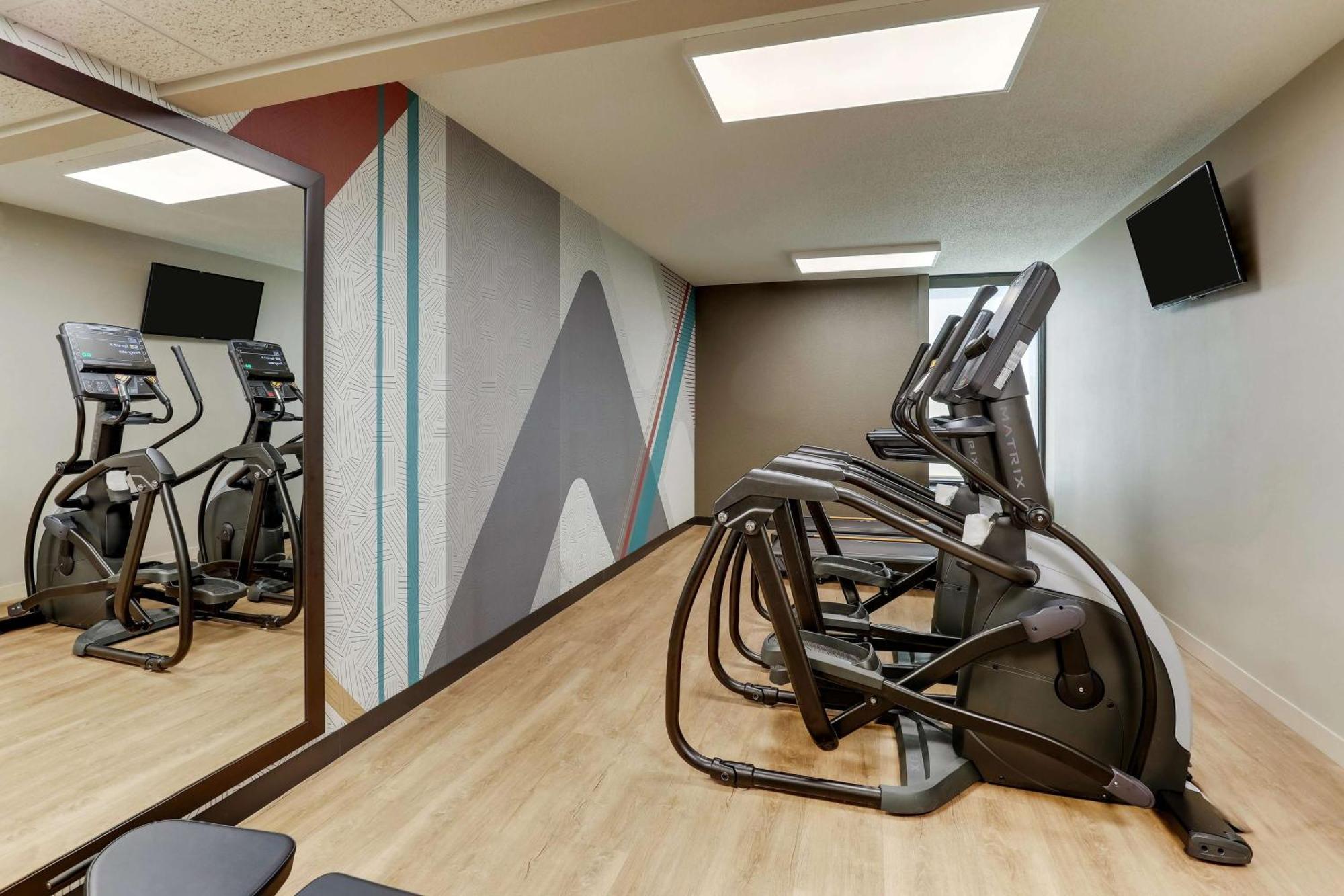 Drury Inn & Suites Marion Luaran gambar