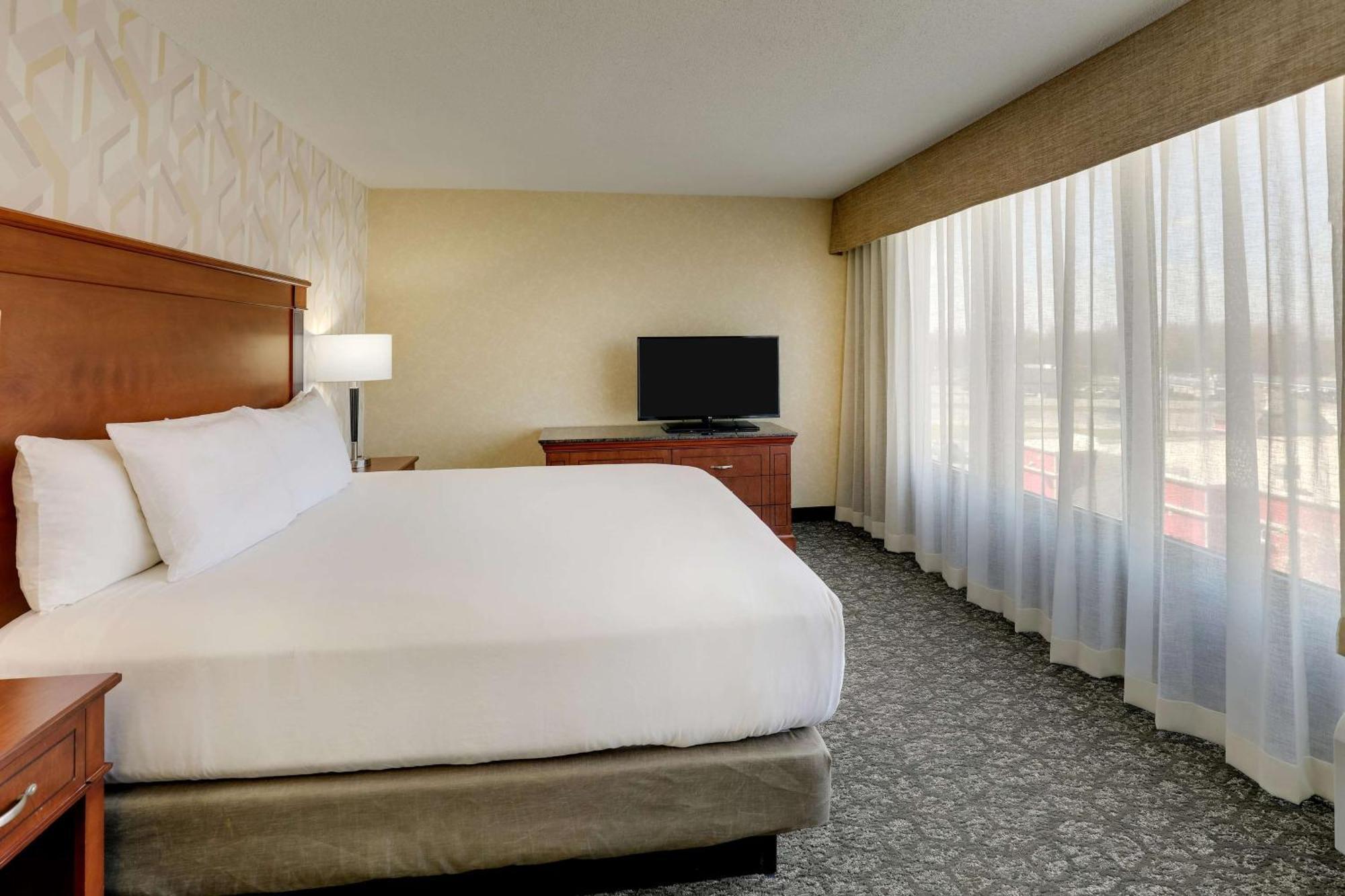 Drury Inn & Suites Marion Luaran gambar